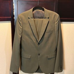 Topman man’s suit, size 40